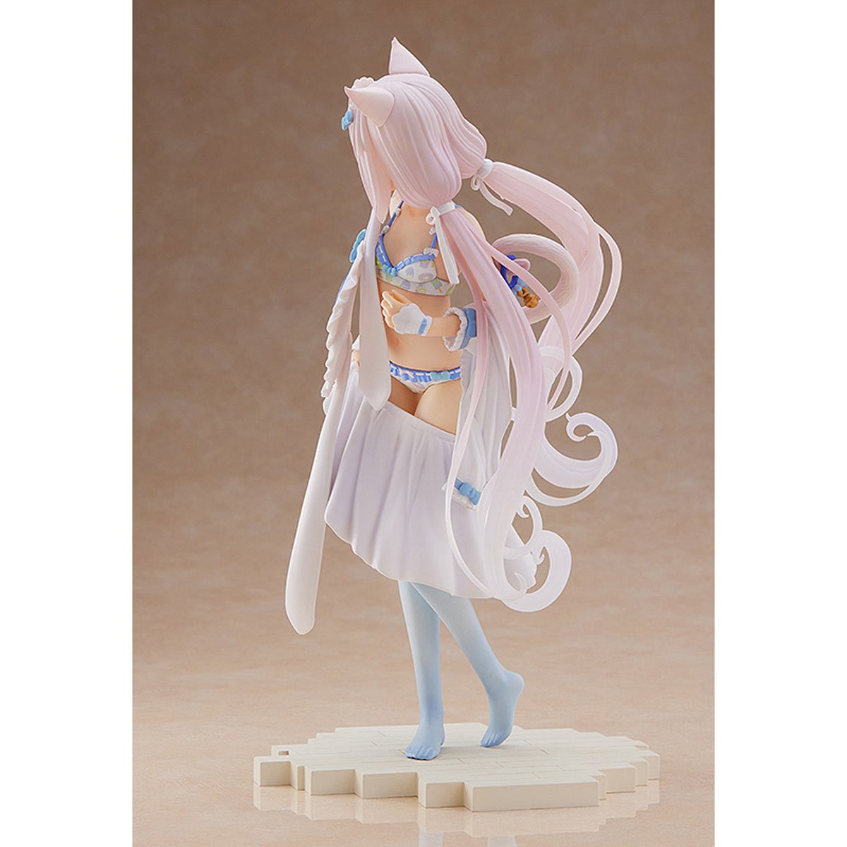 Nekopara character figure statue of Lovely Sweets Time Vanilla front side